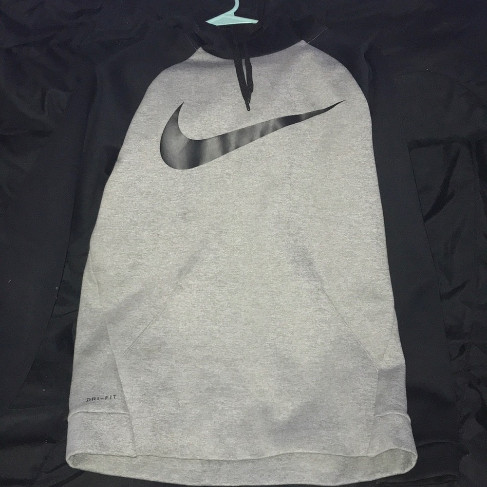 nike hoodie